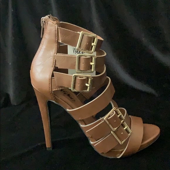 Sapphire Buckle Heels - Picture 2 of 4